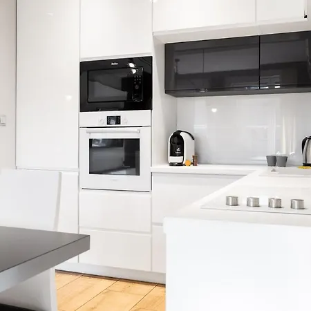 Prestige Apartaments 79