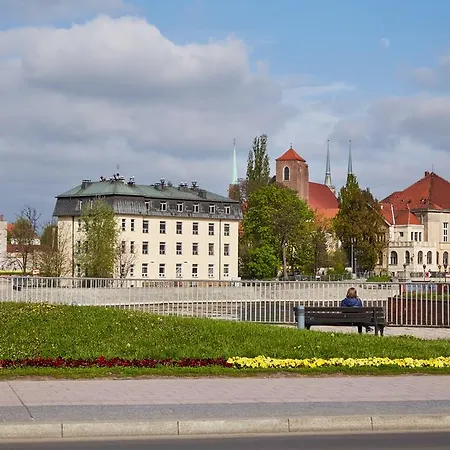 Apartment Prestige Apartaments 79 *