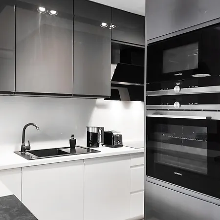 Apartment Prestige Apartaments 79 *