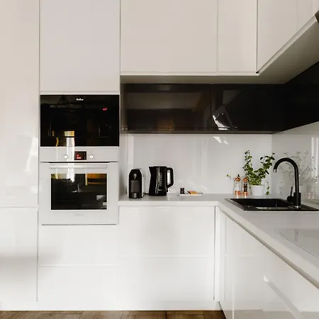 Prestige 79 * Вроцлав